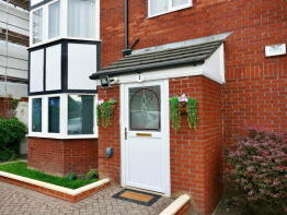1, 69 London Court, London Street, Southport PR9 0TH