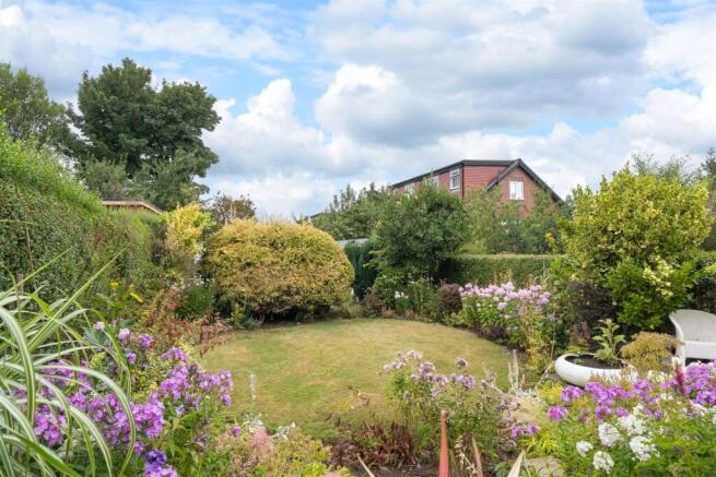 3 bed House for sale Image 10