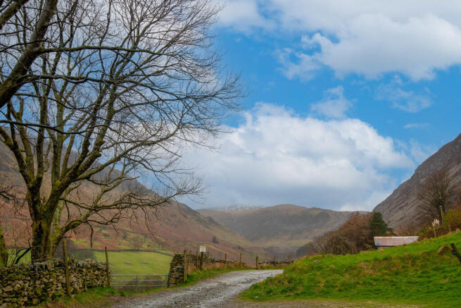 Stunning fell vie...