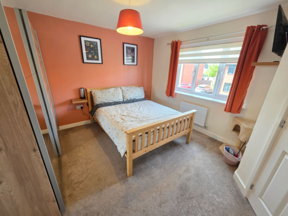3 bed Semi-Detached for sale Image 7