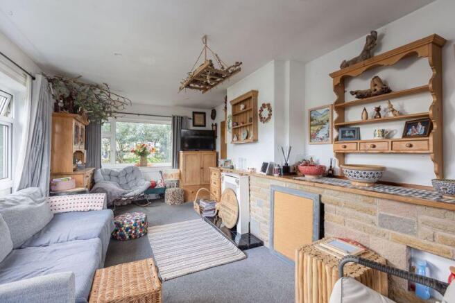 9 bed Detached for sale Image 5