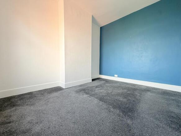 3 bed Terraced to rent Image 11