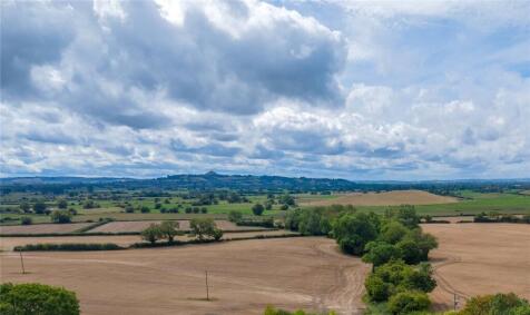 A Charming Detached Country Home with Glastonbury Tor Views, Beautiful Gardens and Self-Contained Annexe