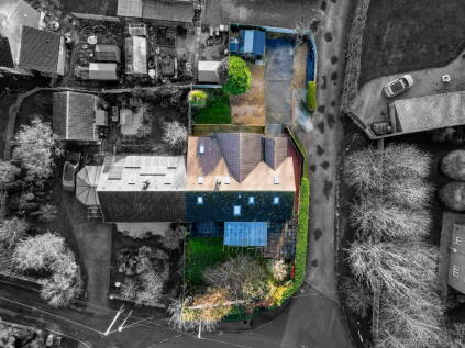 First Bungalow, Amen Corner, Caunton,