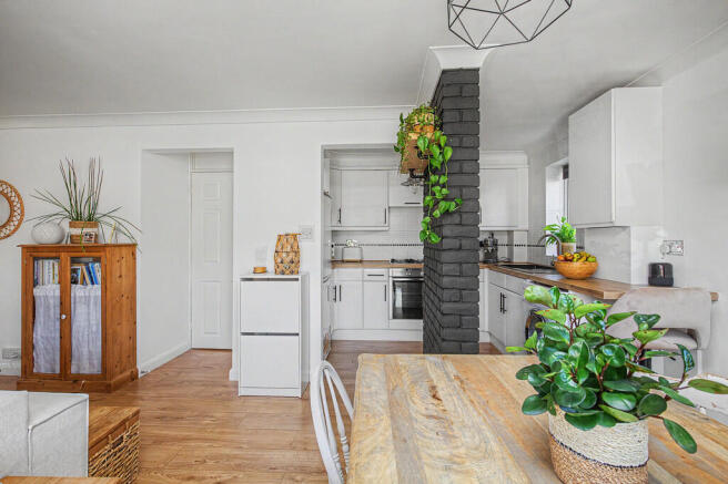 Living Area - Ang...