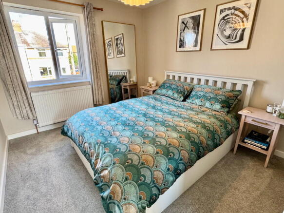 3 bed Semi-Detached for sale Image 9