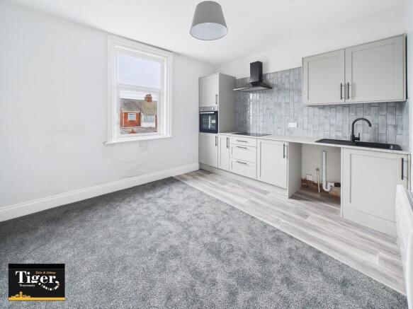 CAM02176G0-PR0815...