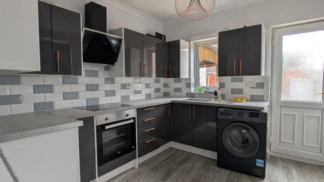 2 bed Terraced for sale Image 4