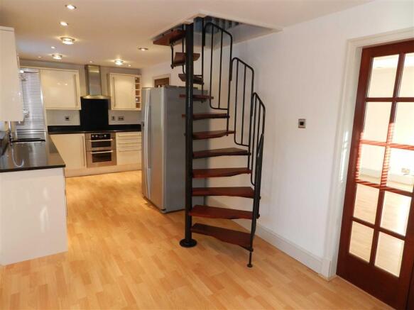 DINING KITCHEN