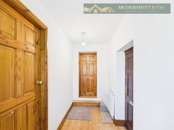 3 bed Semi-Detached for sale Image 9