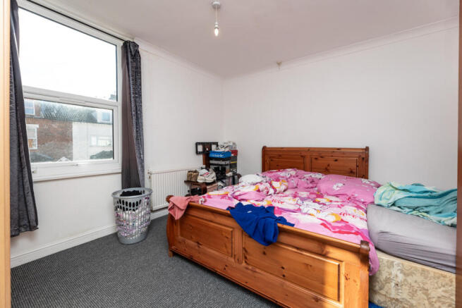 4 bed Terraced for sale Image 5