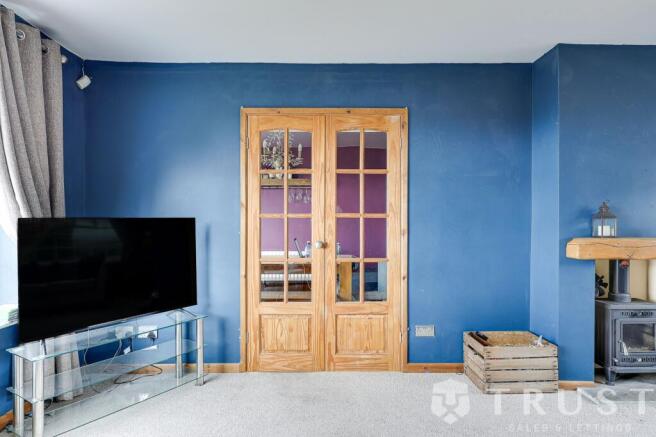 4 bed Detached for sale Image 6