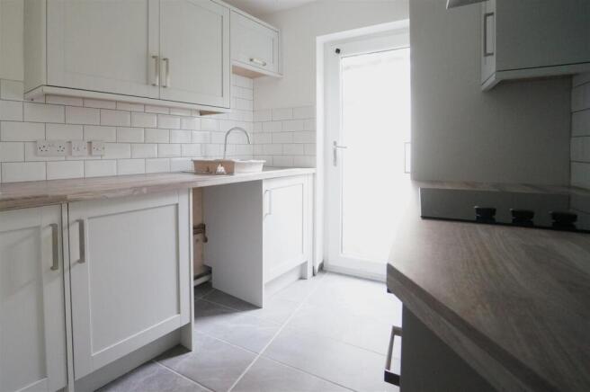 Kitchen 1.JPG
