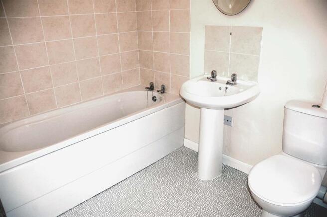En-suite off Bedroom 