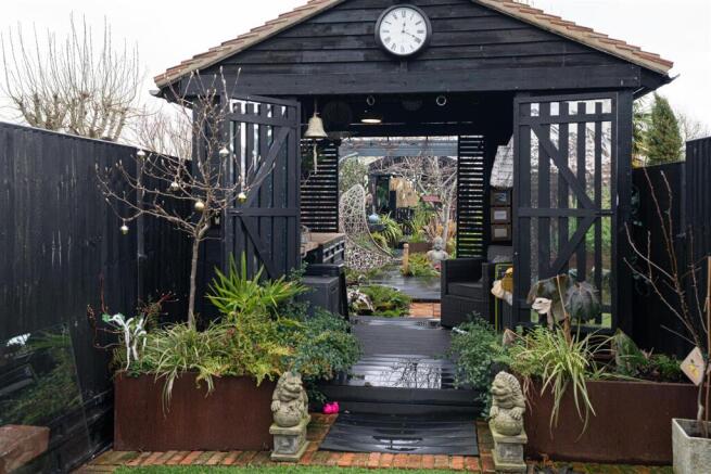 Pergola/Workshop