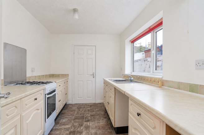 2 bed Terraced for sale Image 7
