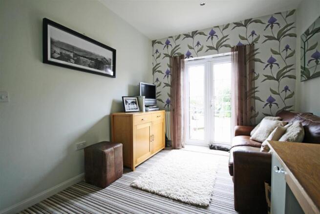 Guest room.jpg