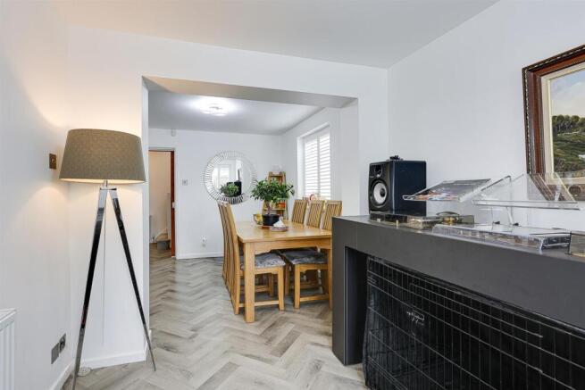 3 bed Detached for sale Image 7