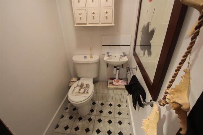 ENSUITE W/C