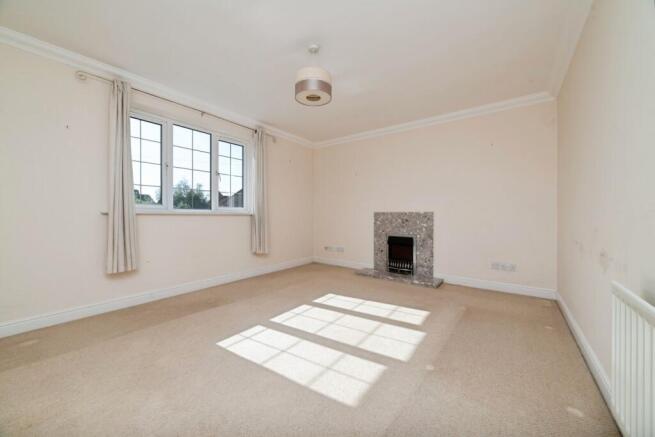2 bed Apartment for sale Image 5