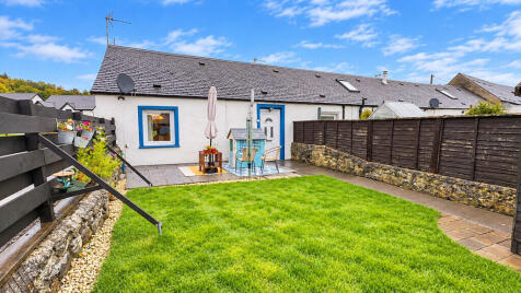 Back Row, Rattray, Blairgowrie