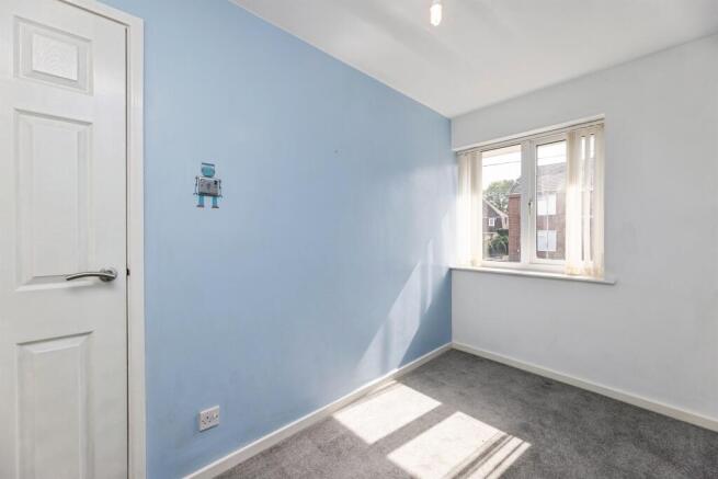 3 bed Semi-Detached for sale Image 10