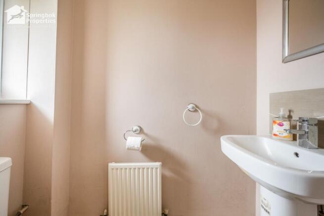 3 bed Semi-Detached for sale Image 7