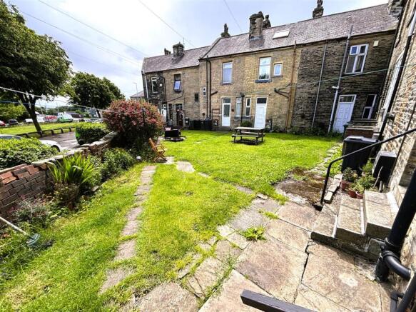 3 bed Terraced for sale Image 7