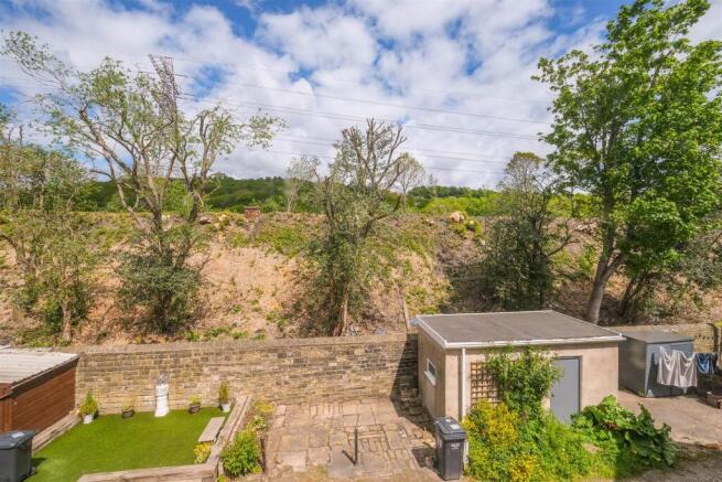 2 bed Terraced for sale Image 11