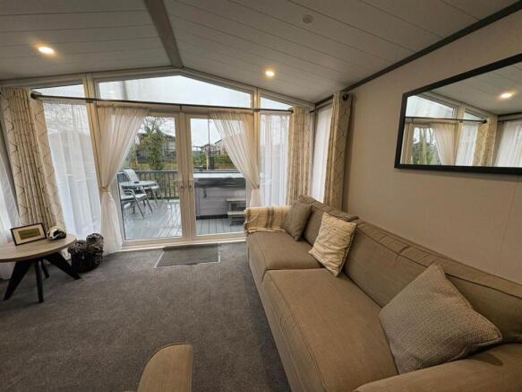 2 bed Lodge for sale Image 9