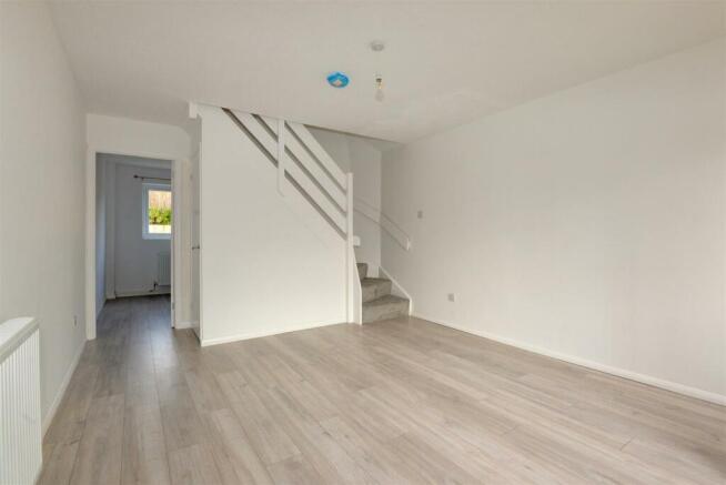 Living Room 3.jpg