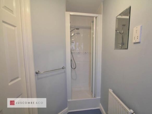 ensuite shower