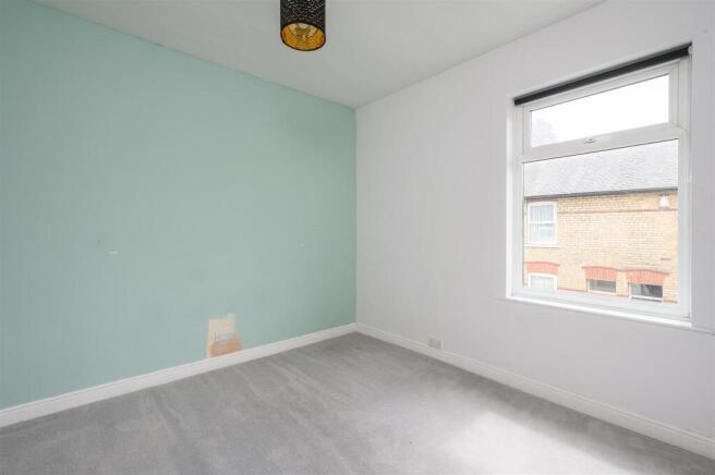 2 bed Terraced for sale Image 7