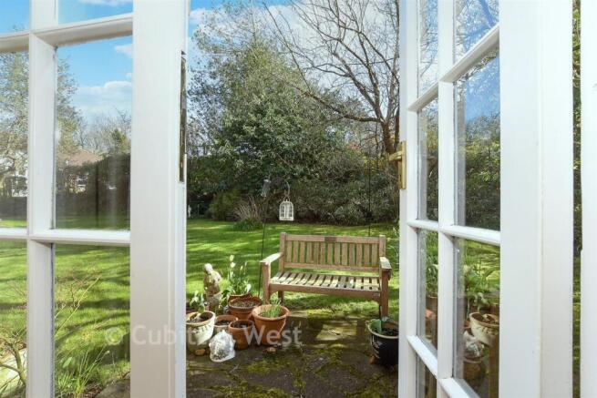 External Lifestyle Photograph