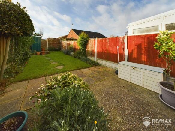 Rear Garden (3).jpg