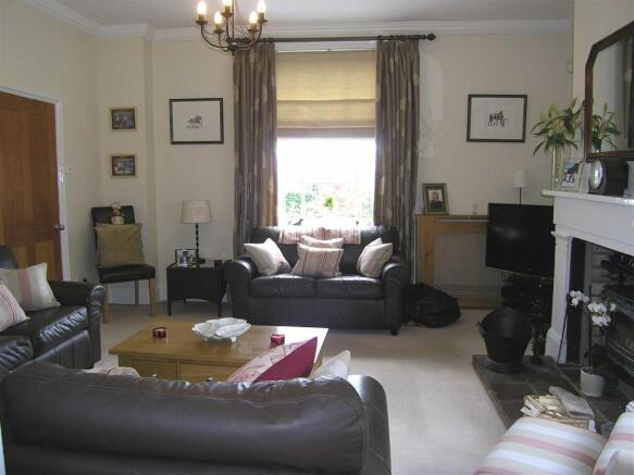 SITTING ROOM