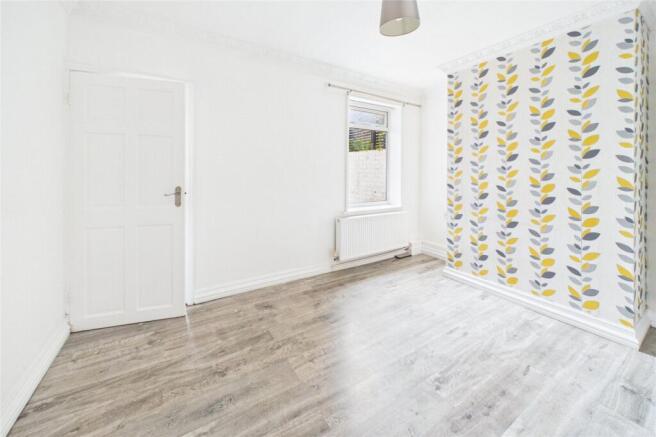 3 bed Semi-Detached for sale Image 4