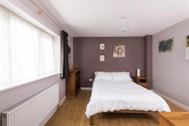4 Goold Close, Corston, BA2 9AF-20.jpg