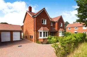 4, Faulkner Place, Burghfield Common, Reading RG7 3FE