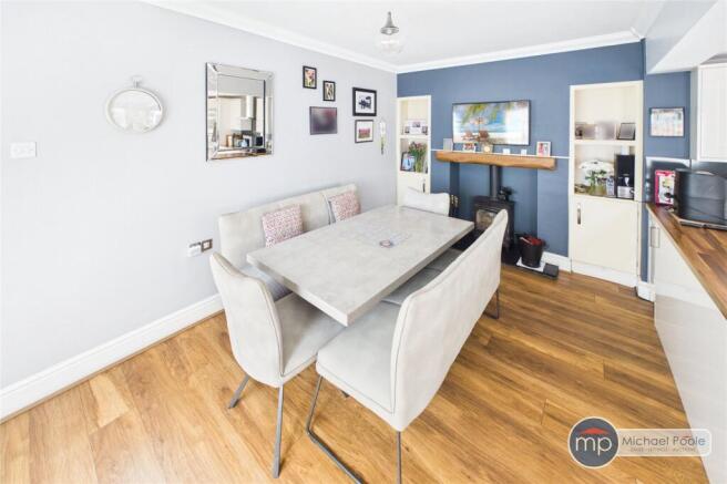 2 bed Semi-Detached for sale Image 5