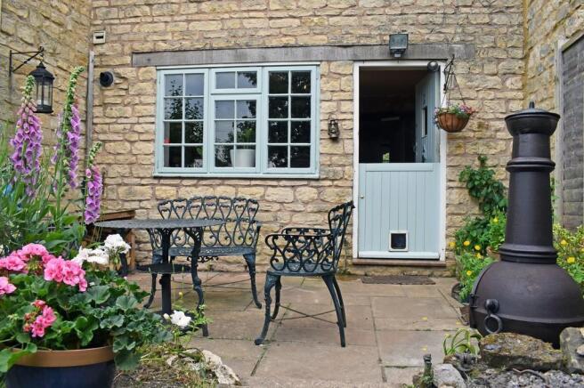 Patio Seating Are...