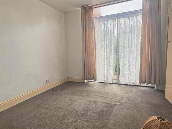 1 bed Flat for sale Image 7