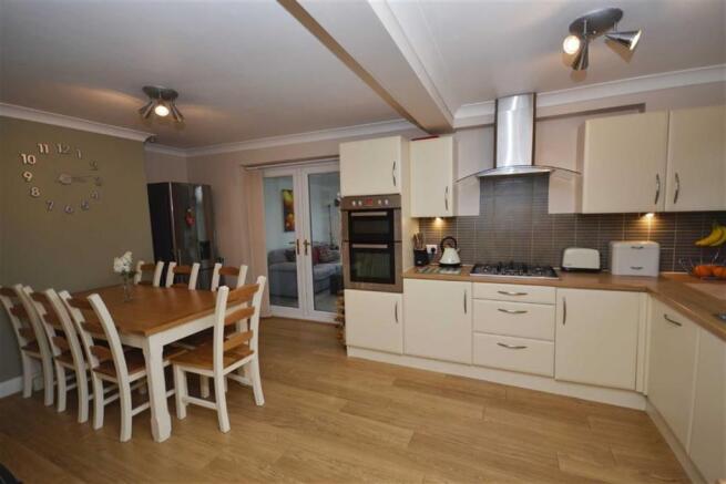 Dining kitchen second view
