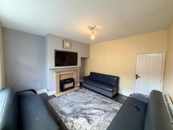 4 bed Terraced for sale Image 3