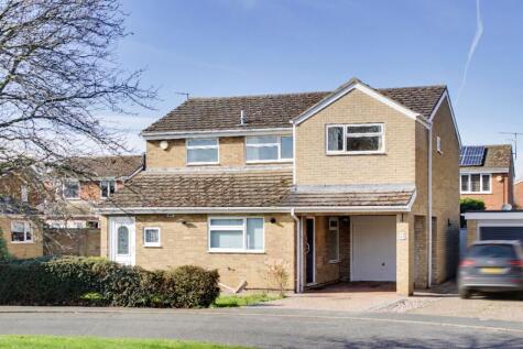 Vineyard Way, Buckden, PE19