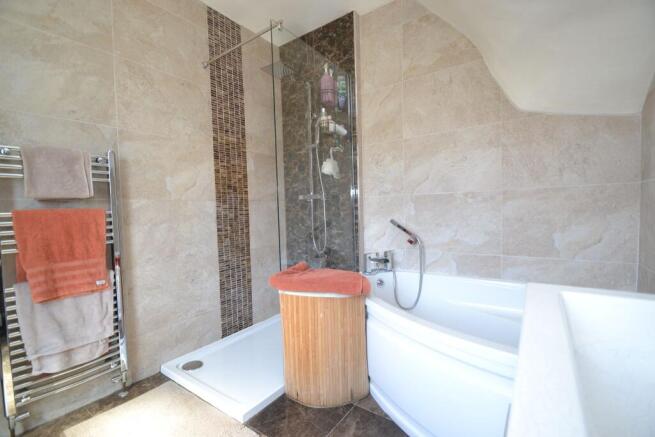 3 bed Semi-Detached for sale Image 10