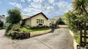 Sunnyside, Chapel Street, Ivybridge PL21 9ND