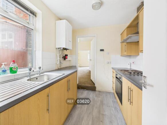 2 bed Terraced to rent Image 9