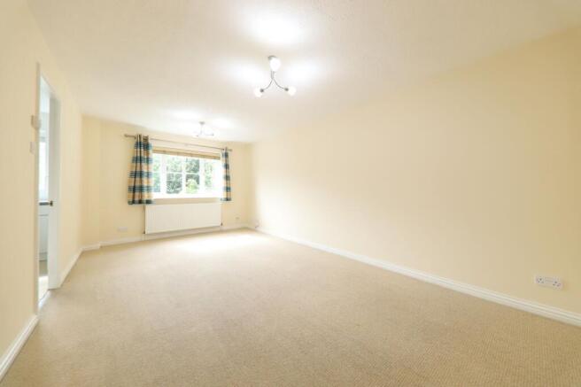 2026 - Living Room (2)