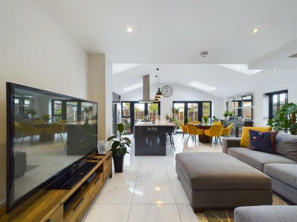 Living Kitchen/Dining Room/Family Room